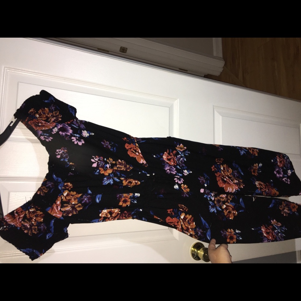 Jumpsuits - Picture 2 of 2